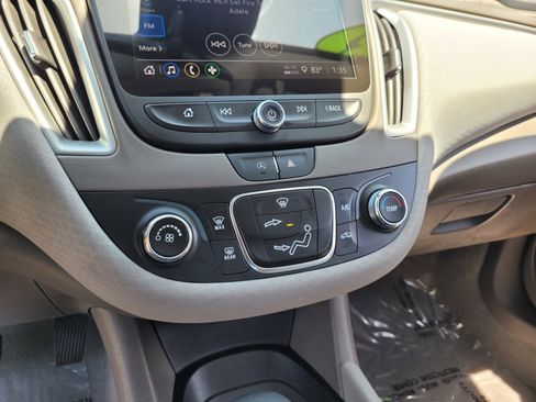 Used 2023 Chevrolet Malibu LS FWD image 19