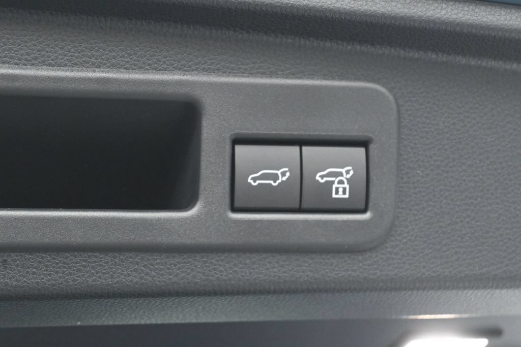 Certified 2026 Toyota 4Runner Limited AWD/4WD image 34