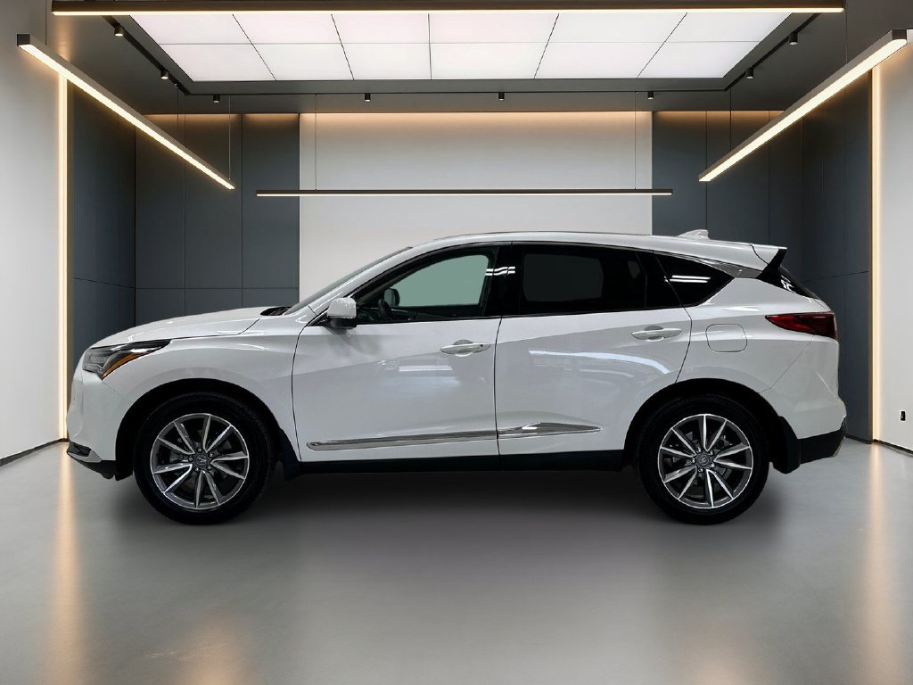 Used 2023 Acura RDX w/ Technology Package FWD image 2