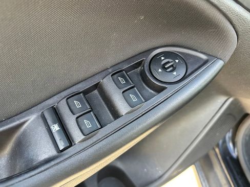 Used 2018 Ford Focus SEL image 13