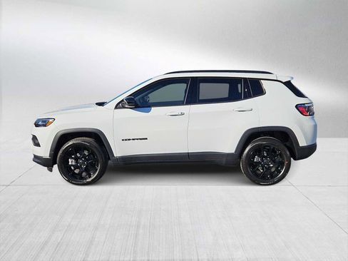 New 2026 Jeep Compass Latitude image 5