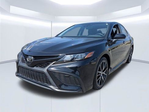 Used 2023 Toyota Camry SE w/ Convenience Package image 8