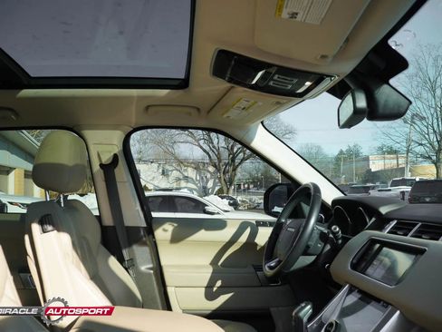 Used 2014 Land Rover Range Rover Sport HSE image 35