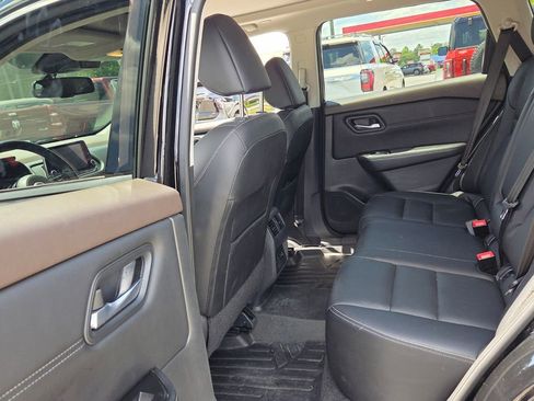 Used 2022 Nissan Rogue SL AWD/4WD image 5
