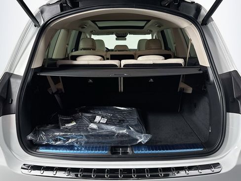 New 2026 Mercedes-Benz GLS 450 4MATIC image 23