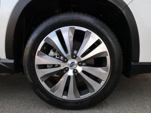 Used 2019 Subaru Ascent Limited w/ Popular Package #3 image 43