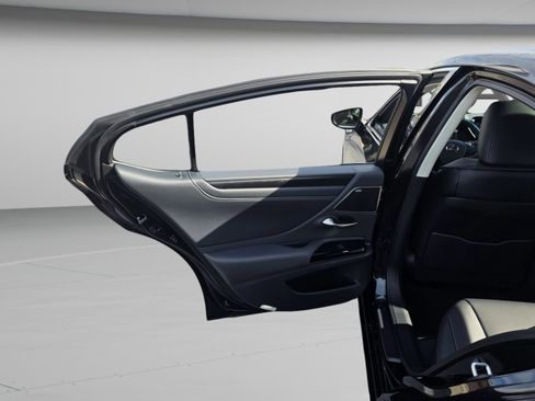 New 2025 Lexus ES 350 w/ Premium Package image 28