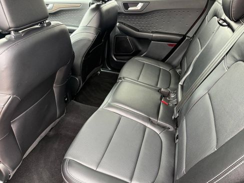 Used 2020 Ford Escape Titanium w/ Titanium Premium Package 2.0 AWD/4WD image 11