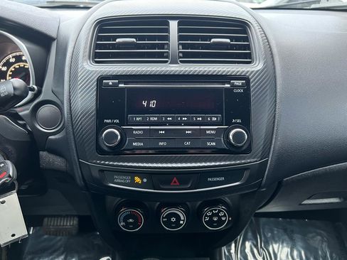 Used 2015 Mitsubishi Outlander Sport ES image 19