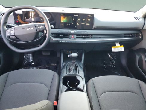 Certified 2025 Kia K4 LXS image 9