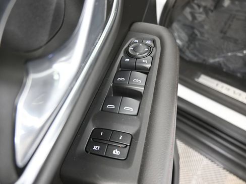 Used 2024 Chevrolet Tahoe RST w/ Luxury Package AWD/4WD image 21