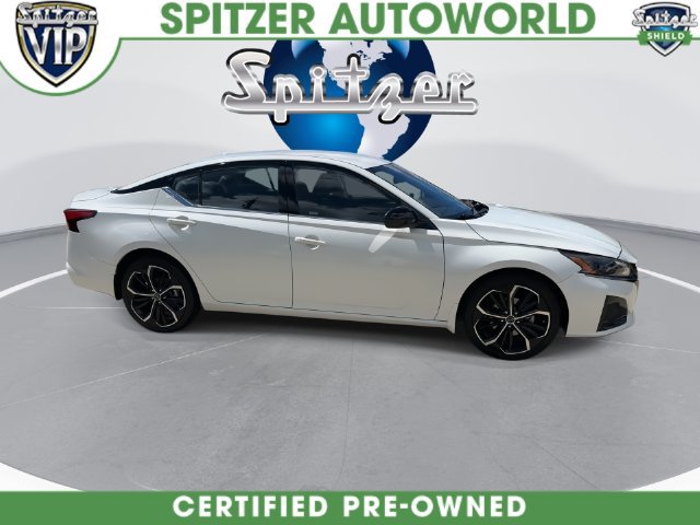 Used 2023 Nissan Altima 2.5 SR AWD/4WD image 17