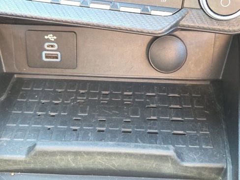 Used 2024 Ford Mustang Premium image 27