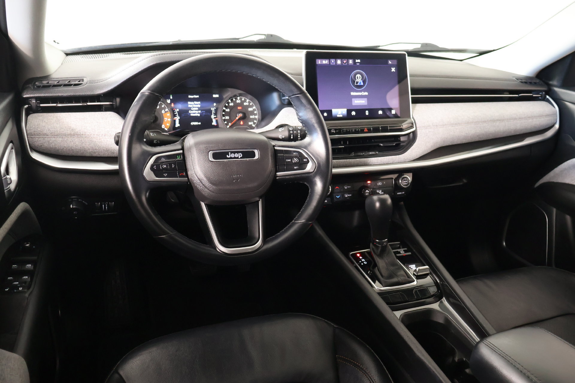 Used 2022 Jeep Compass Latitude AWD/4WD image 2