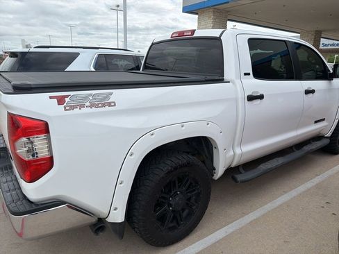 Used 2019 Toyota Tundra SR5 w/ SR5 Upgrade Package image 7