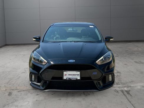 Used 2017 Ford Focus RS AWD/4WD image 8