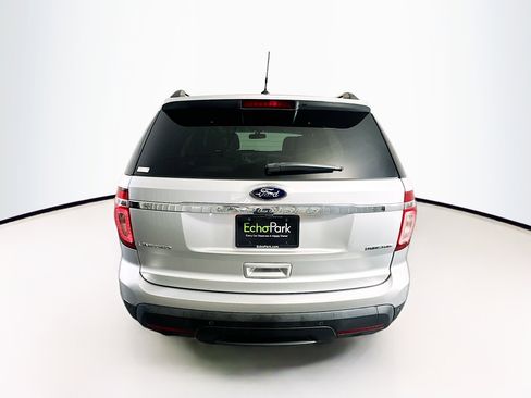 Used 2014 Ford Explorer Limited w/ Equipment Group 301A FWD image 7