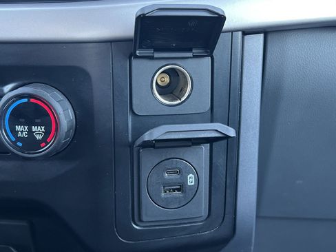 Used 2023 Ford F150 XLT image 7