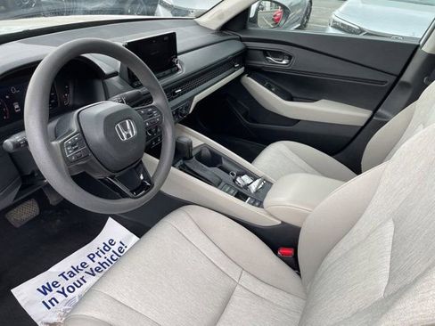Used 2023 Honda Accord EX image 5