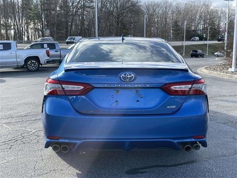 Used 2019 Toyota Camry XSE image 4