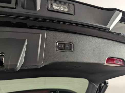 New 2026 Porsche Cayenne GTS AWD/4WD image 18