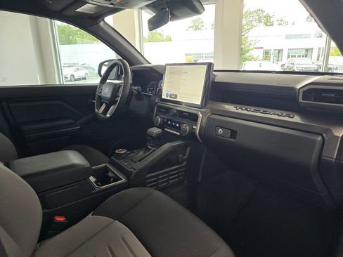 Used 2024 Toyota Tacoma TRD Off-Road AWD/4WD image 48