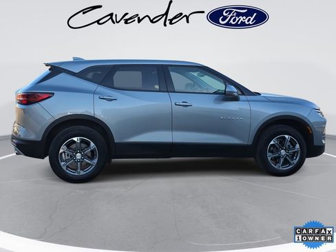 Used 2025 Chevrolet Blazer LT image 4