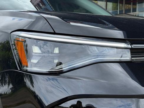 New 2026 Volkswagen Taos S image 3