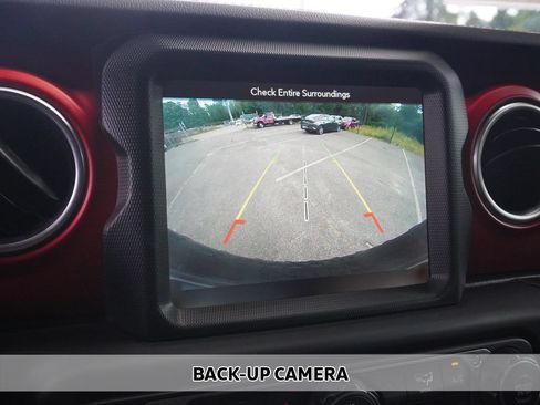 Used 2018 Jeep Wrangler Unlimited Rubicon AWD/4WD image 4
