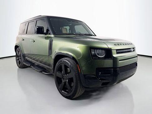 Used 2026 Land Rover Defender 110 X-Dynamic SE image 3