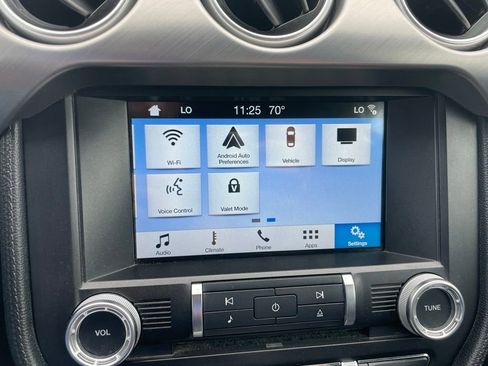 Used 2018 Ford Mustang Premium RWD image 18