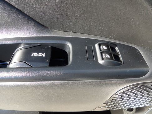 Used 2021 RAM ProMaster City Tradesman image 15