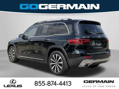 Used 2022 Mercedes-Benz GLB 250 4MATIC image 5