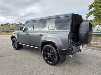 Used 2023 Land Rover Defender 110 video 2