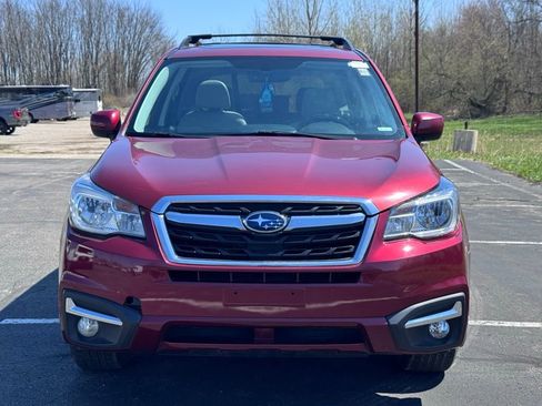 Used 2017 Subaru Forester 2.5i Limited image 2