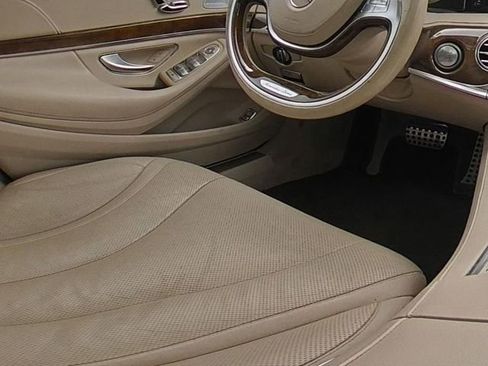 Used 2017 Mercedes-Benz S 550 Sedan image 23