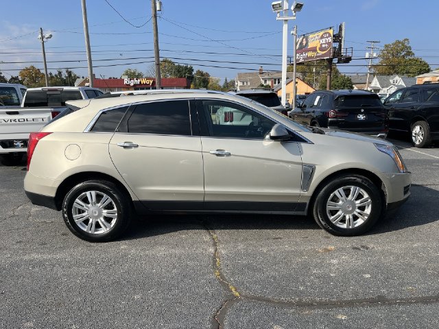 Used 2015 Cadillac SRX Luxury w/ Driver Awareness Package AWD/4WD image 18