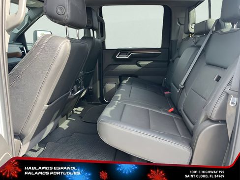 Used 2025 GMC Sierra 3500 Denali w/ Denali Reserve Package AWD/4WD image 12