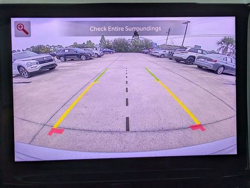 Used 2022 Jeep Grand Cherokee Limited image 24