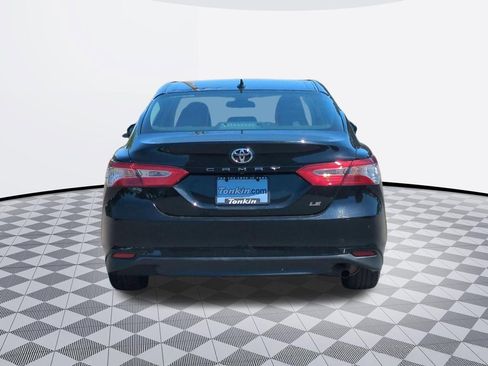 Used 2019 Toyota Camry FWD image 5