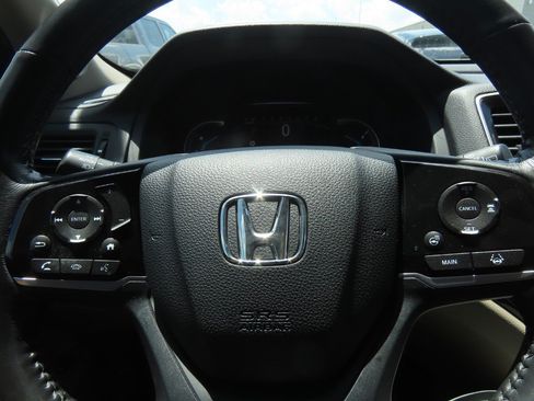 Used 2019 Honda Pilot Elite image 30
