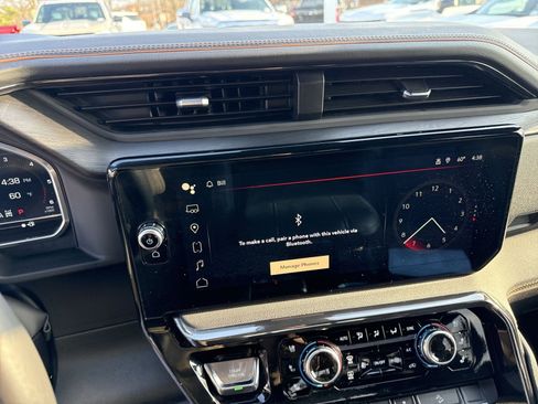 Used 2023 GMC Sierra 1500 AT4 w/ AT4 Preferred Package image 17