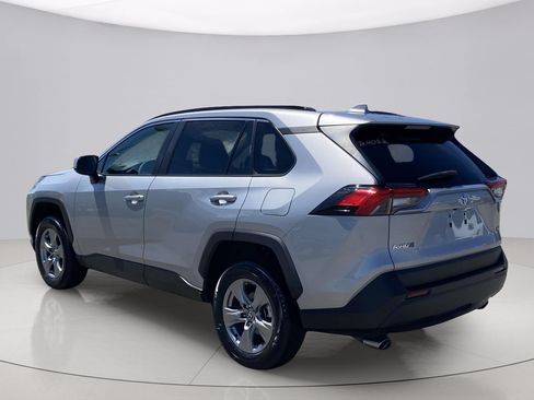 Used 2024 Toyota RAV4 XLE FWD image 4