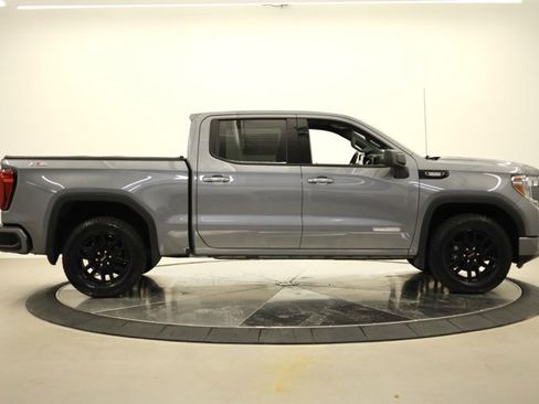 Used 2022 GMC Sierra 1500 Elevation w/ X31 Off-Road Package image 2