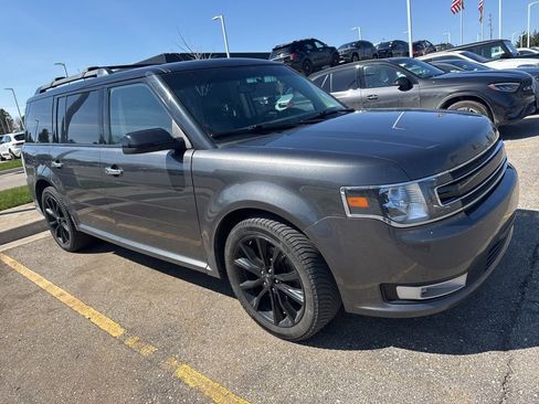 Used 2019 Ford Flex SEL w/ Equipment Group 202A image 3