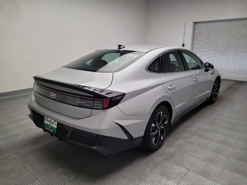 Used 2025 Hyundai Sonata SEL FWD image 9