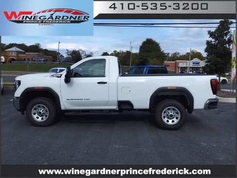 Used 2024 GMC Sierra 3500 Pro w/ Convenience Package RWD image 9
