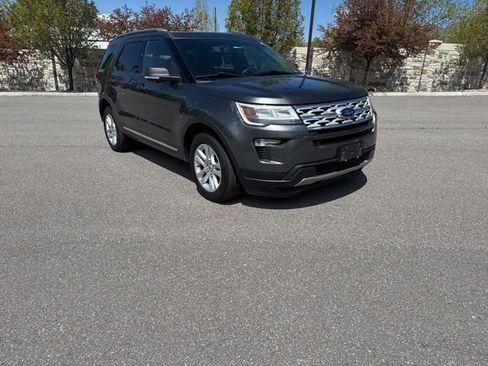 Used 2019 Ford Explorer XLT w/ Equipment Group 202A AWD/4WD image 15