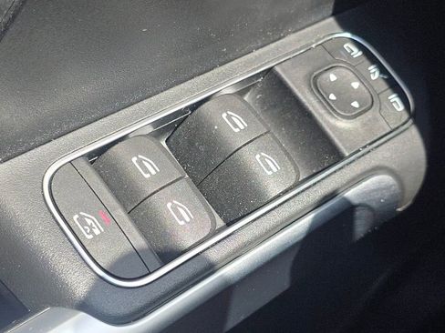 Certified 2026 Mercedes-Benz GLB 250 4MATIC image 27