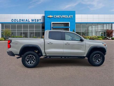 Used 2024 Chevrolet Colorado ZR2 w/ Safety Package AWD/4WD image 12